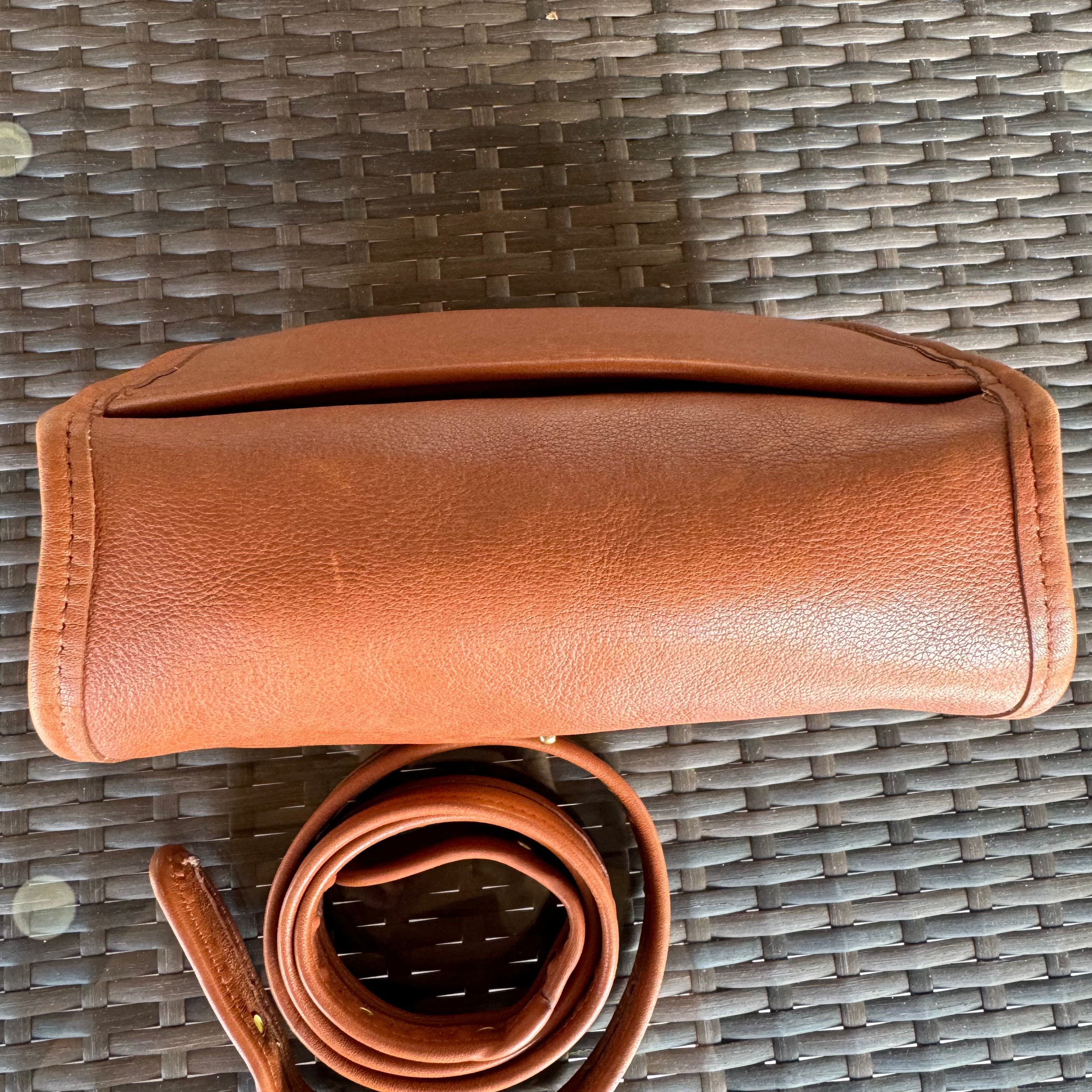 Vintage Coach Bt Legacy Small Flap 9965