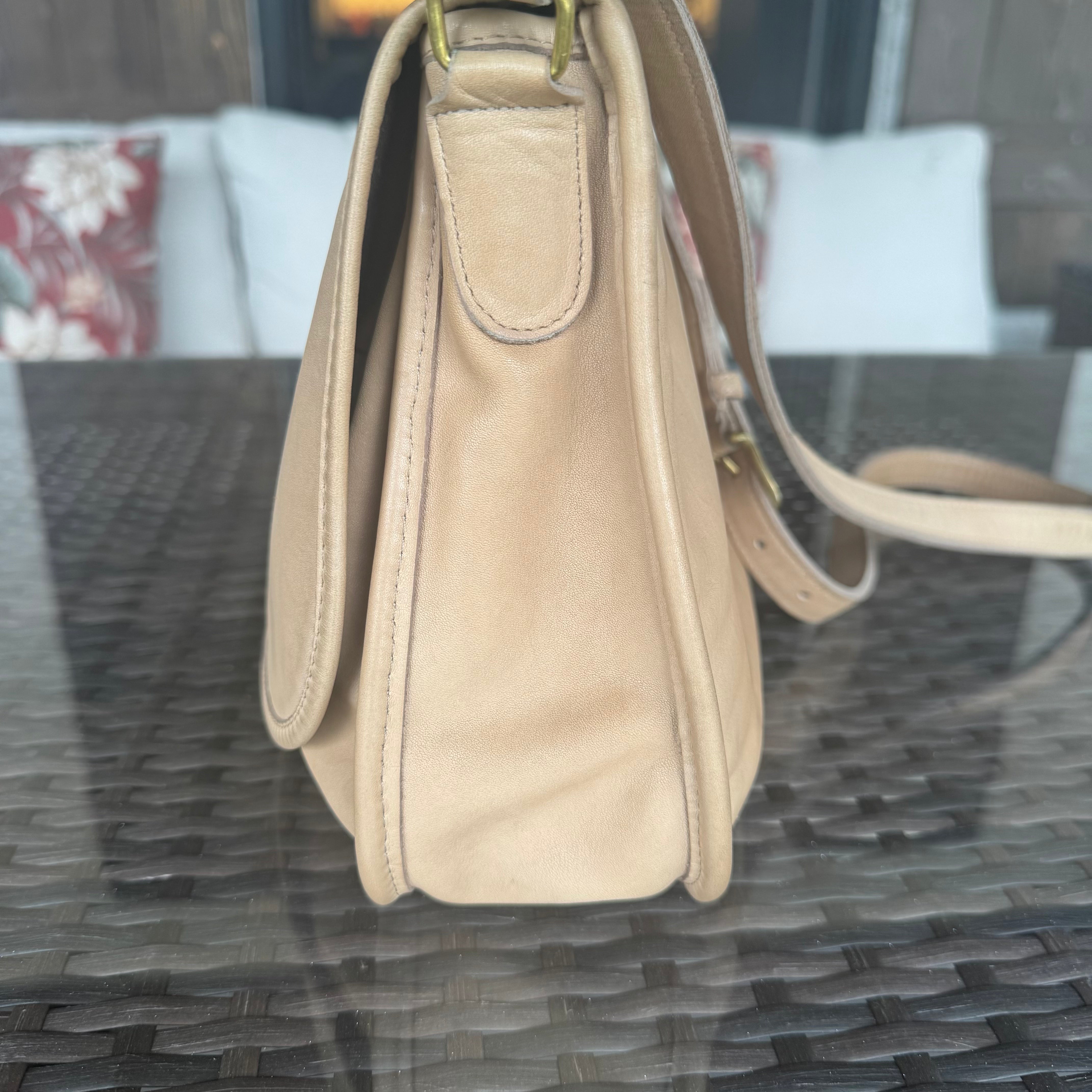 Vintage Coach 4050 Shoulder Bag In Taupe Lightweight Leather