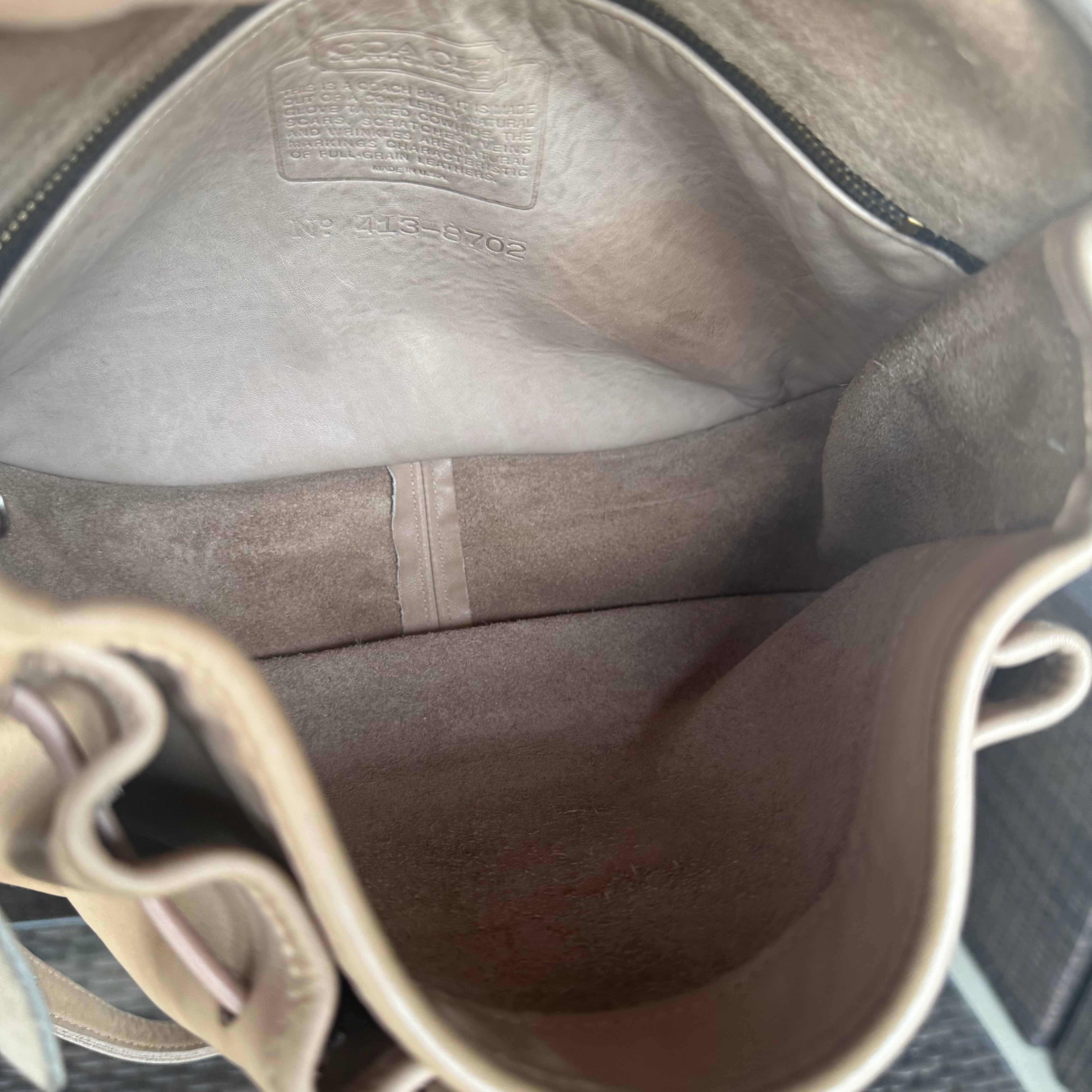 Vintage Coach 4050 Shoulder Bag In Taupe Lightweight Leather