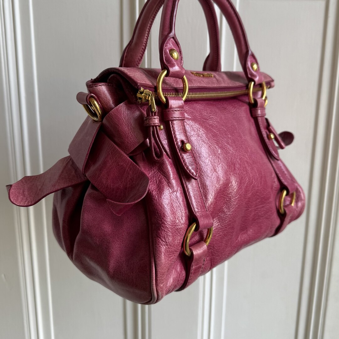 🔥 PreOwned Miu Miu Mini Vitello Lux Pink Leather Handbag 🔥