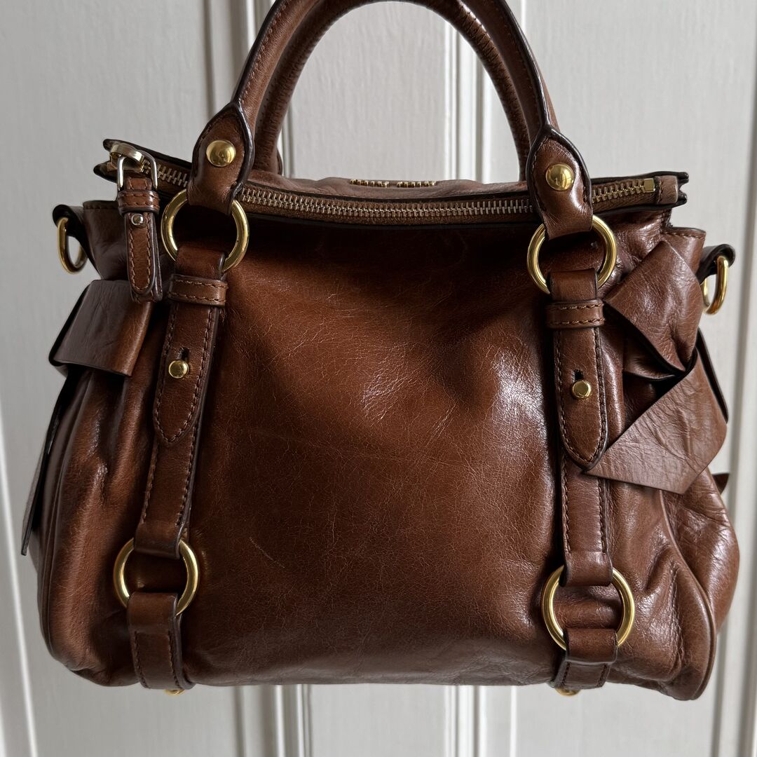🔥 PreOwned Miu Miu Mini Vitello Lux Brown Leather Handbag 🔥