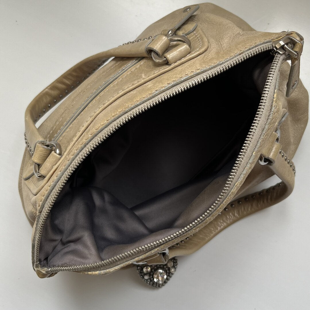 🔥 PreOwned Miu Miu Studded Charm Leather Beige Shoulder Bag 🔥