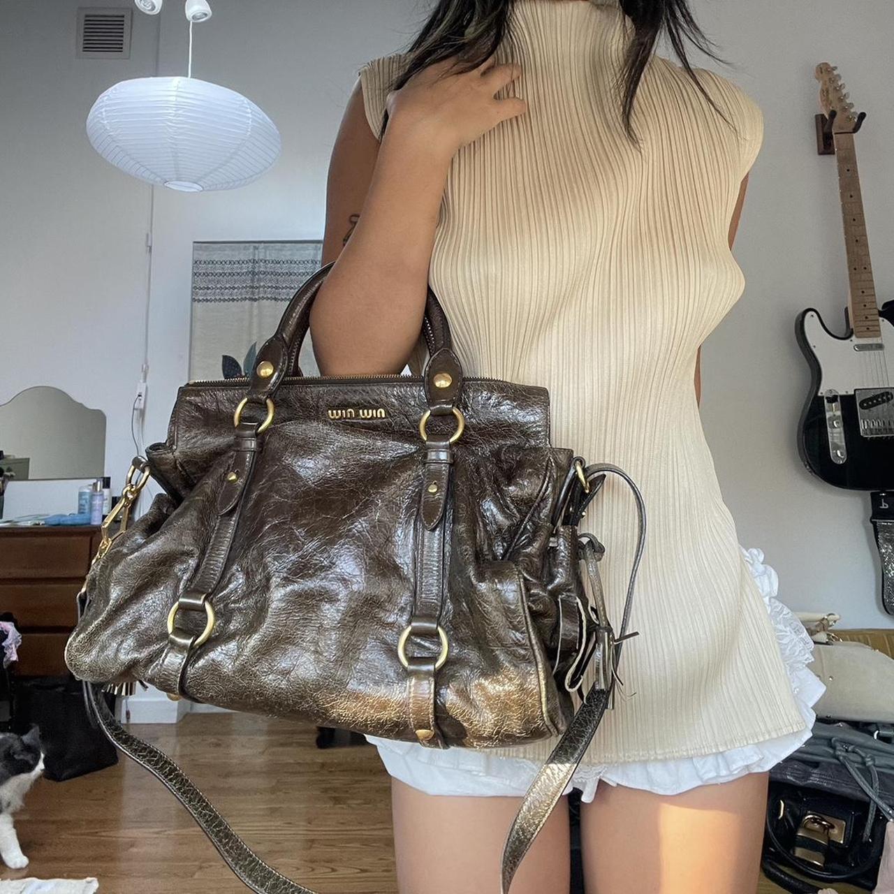 🔥 PreOwned Vintage Dark Brown Leather Miu Miu Vitello Lux Bag 🔥