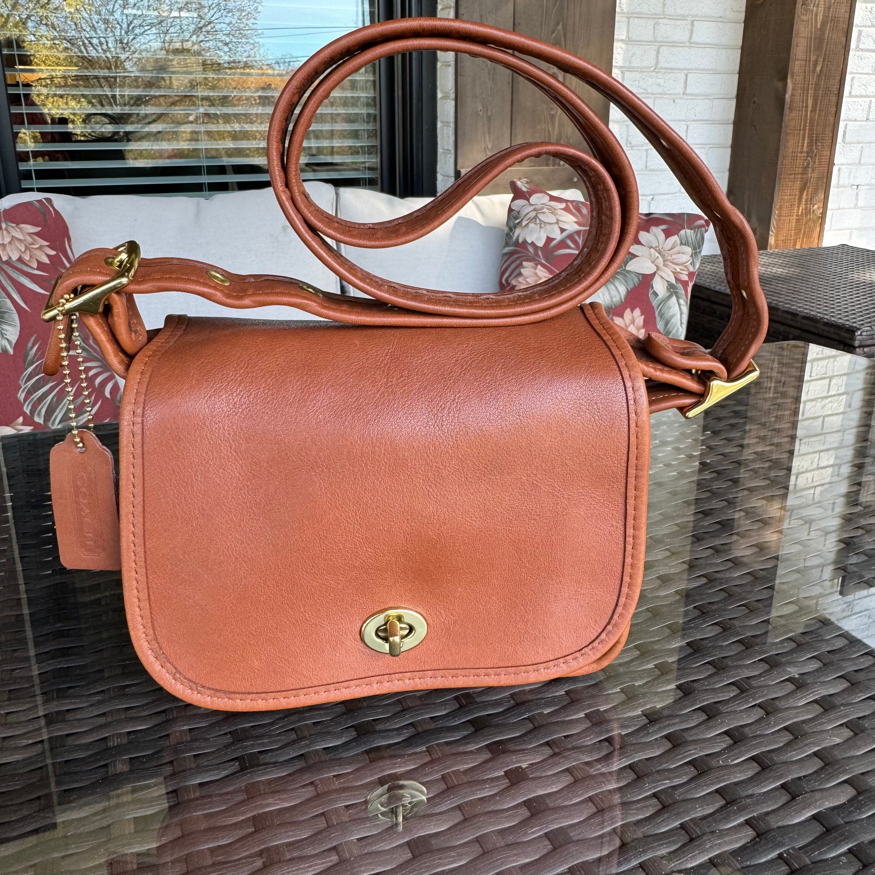 Vintage Coach Bt Legacy Small Flap 9965