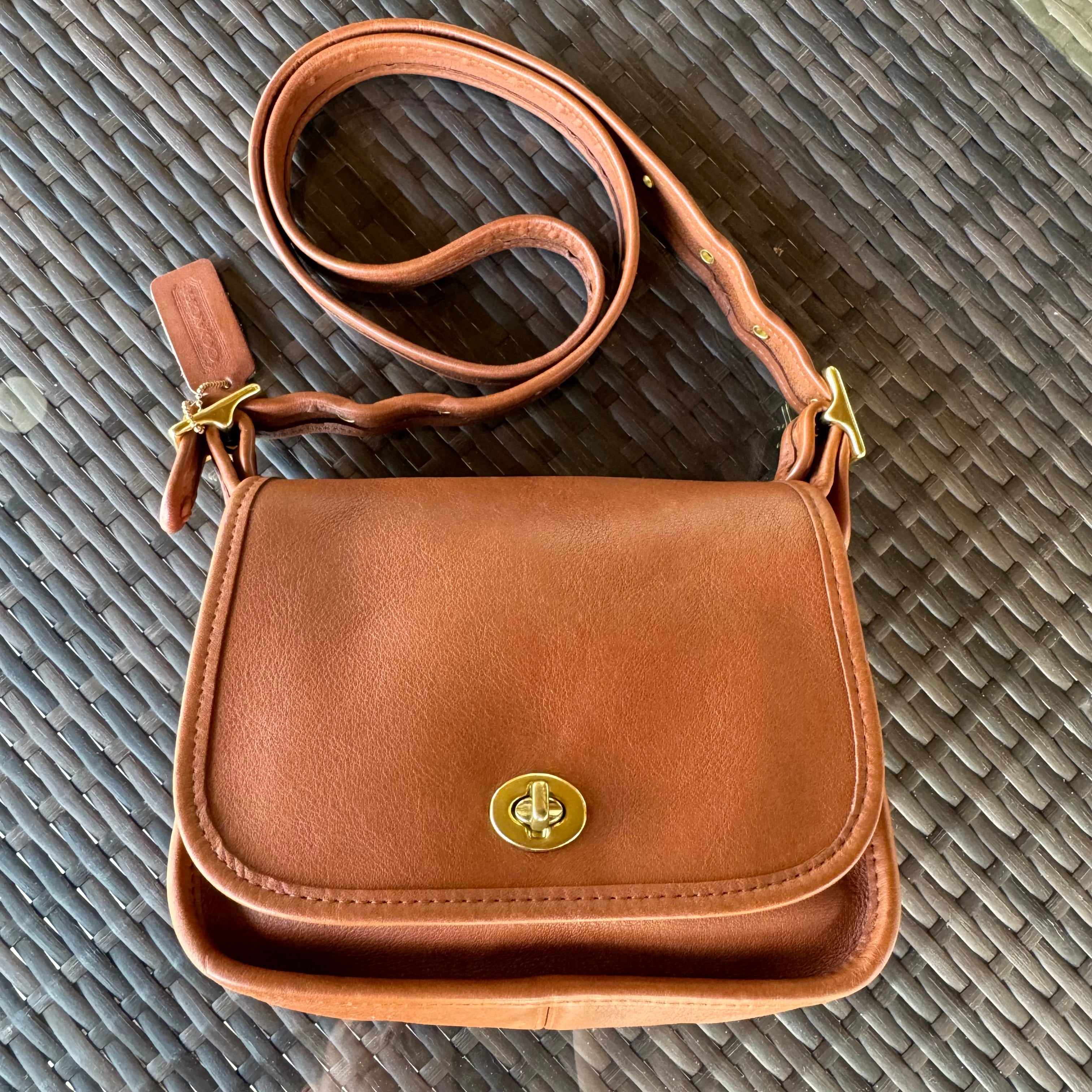 Vintage Coach Bt Legacy Small Flap 9965