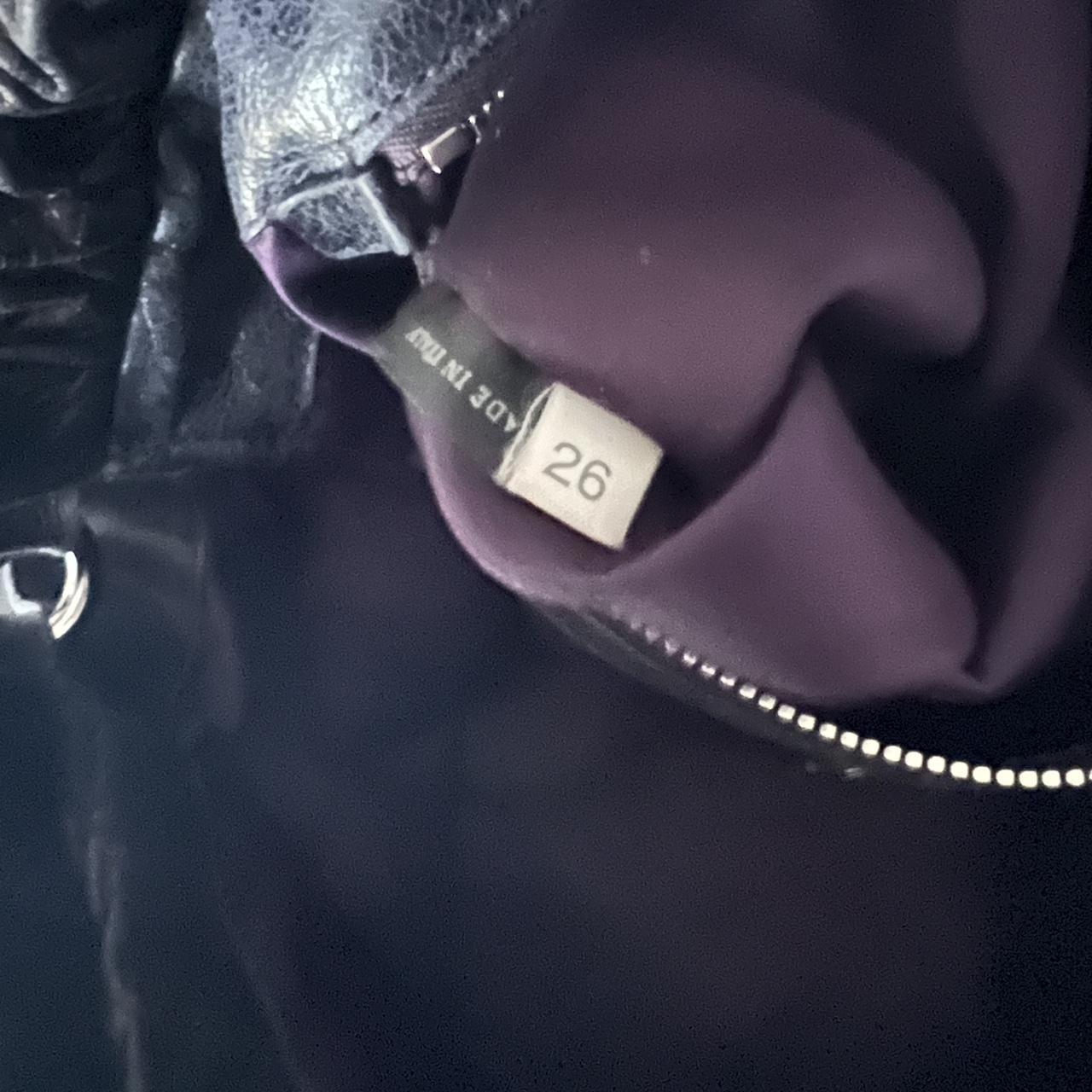 Gorgeous Authentic Black Miu Miu Vitello Leather Bag In Silver Hardware With Removable Strap